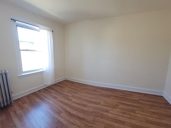 2nd image of 2540 N Sawyer Ave #407