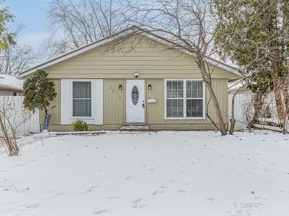 2513 20th St, Zion, IL 60099