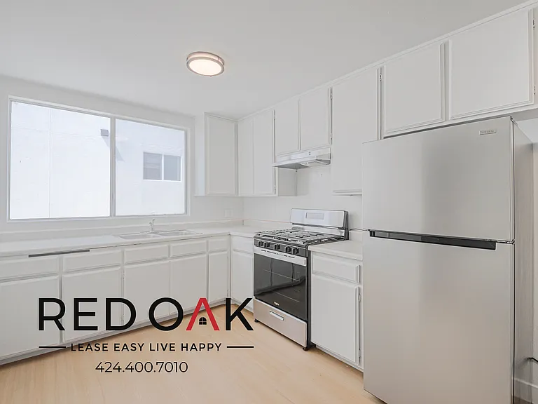 619 N Kingsley Dr #C — Photo 2
