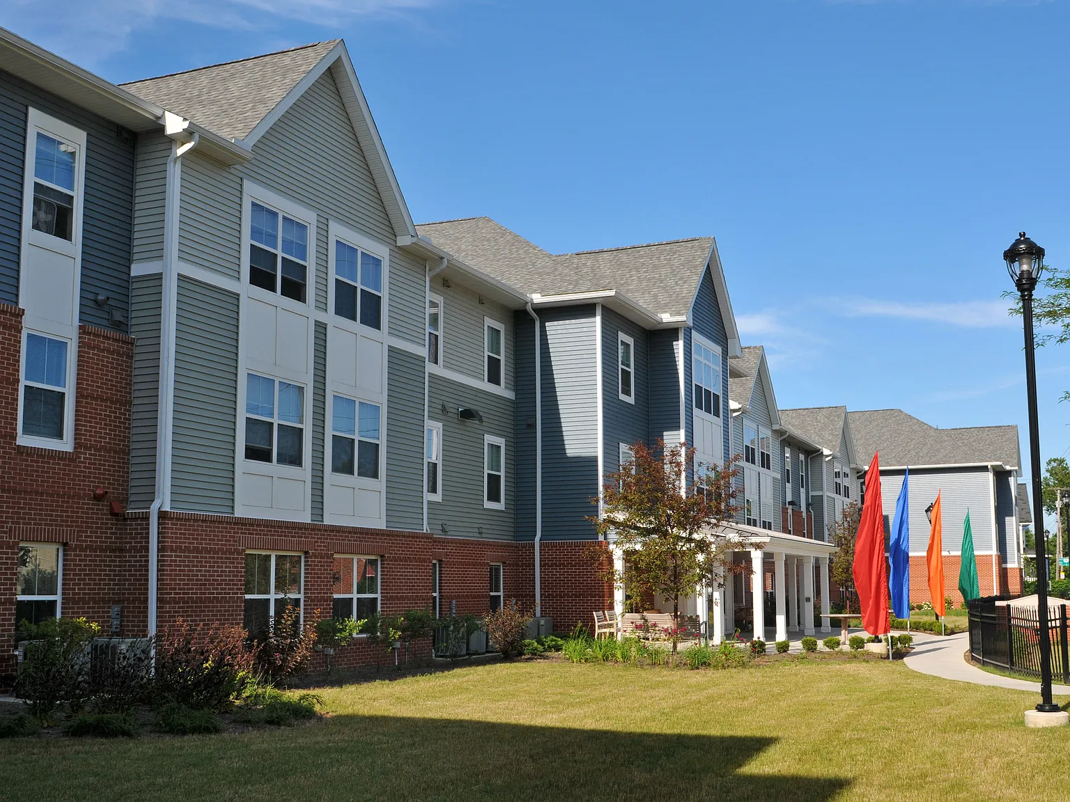 Foster Pointe — Photo 1
