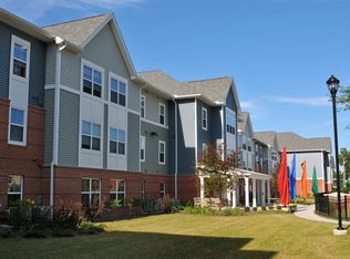 Foster Pointe, Cleveland, OH 44109