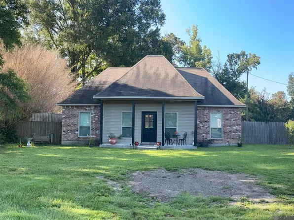 13039 Galloway Garden Rd, Walker, LA 70785