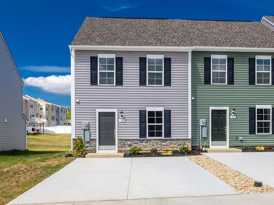 1st image of 35 Orchard Green Dr