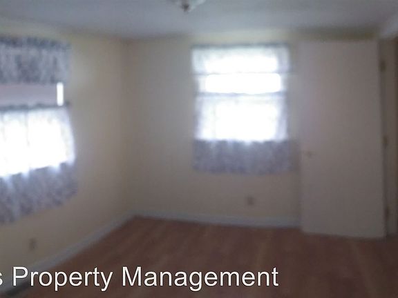 3rd image of 4320 King St