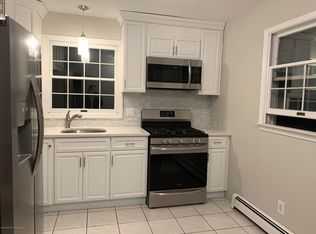 105 Swinnerton St, Staten Island, NY 10307
