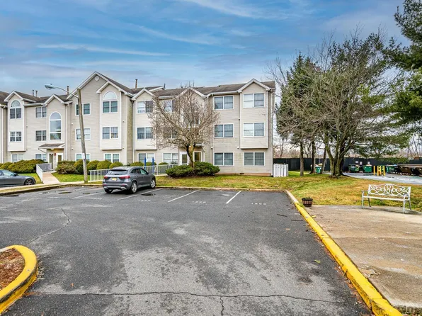 1233 Edpas Rd, New Brunswick, NJ 08901