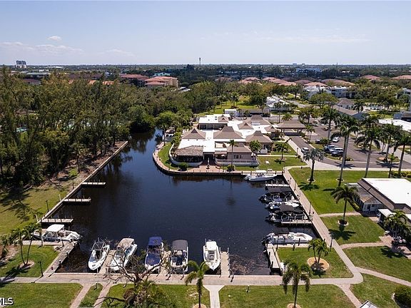 3rd image of 5705 Harbour Club Rd