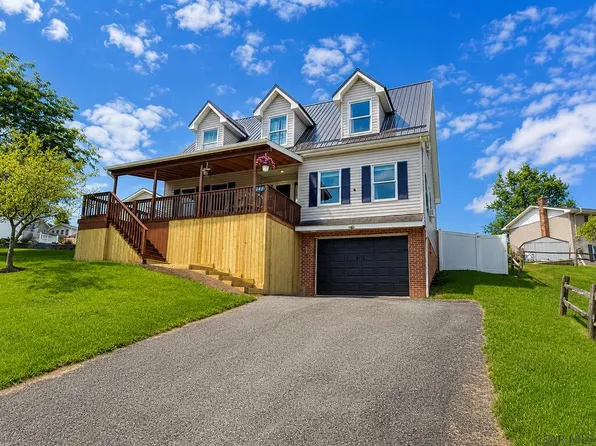 145 Arnies Dr, Carrolltown, PA 15722