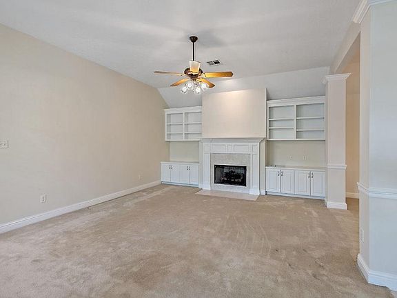 3rd image of 236 Pecanwood Dr