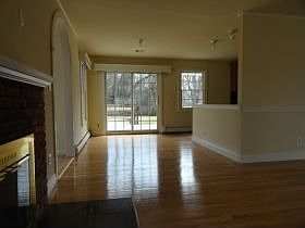 3rd image of 4 Vine Ln