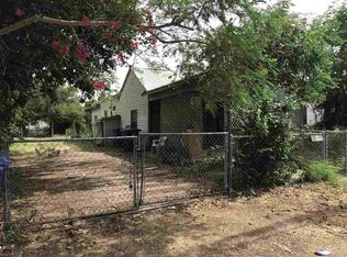107 E Travis St, Laredo, TX 78040