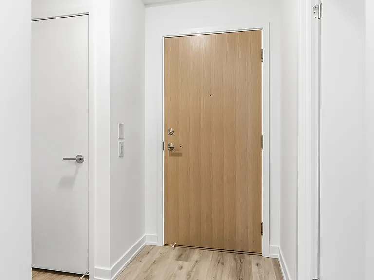 395 Square One Dr #413 — Photo 2
