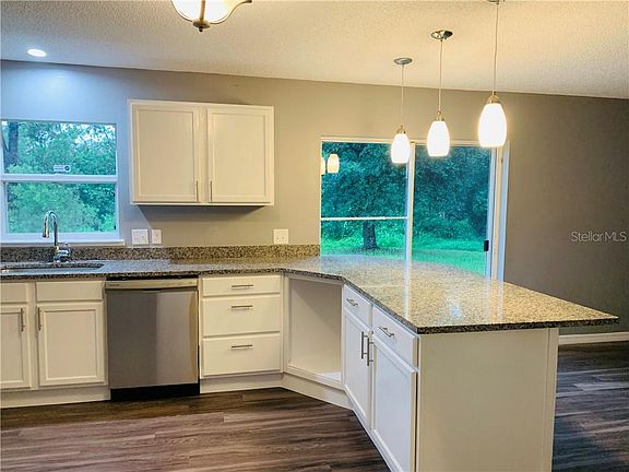 5th image of 1167 Cambourne Dr