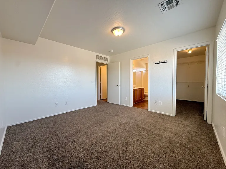 6036 W Wood St — Photo 23