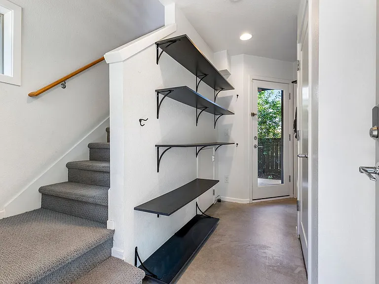 1217 N Morgan St — Photo 14