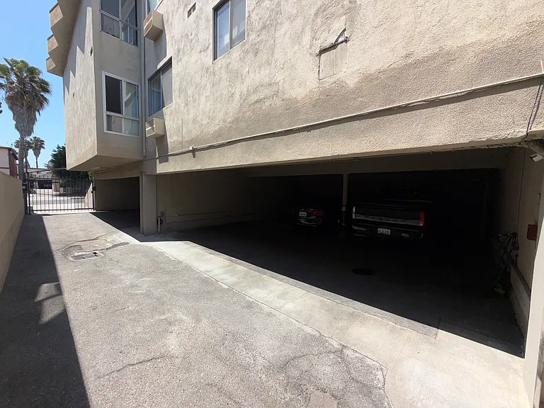 926 N Ardmore Ave #16 — Photo 26