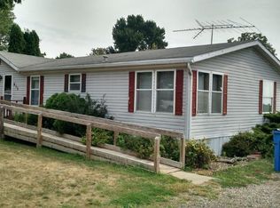 415 S 1st St, Milo, IA 50166