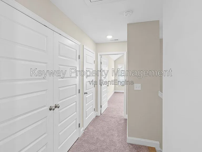 3199 Venetian Dr — Photo 9
