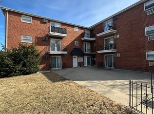 6653 W 63rd St APT 2N, Chicago, IL 60638