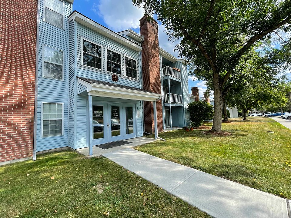 1st image of 6 Squire Ct APT 2