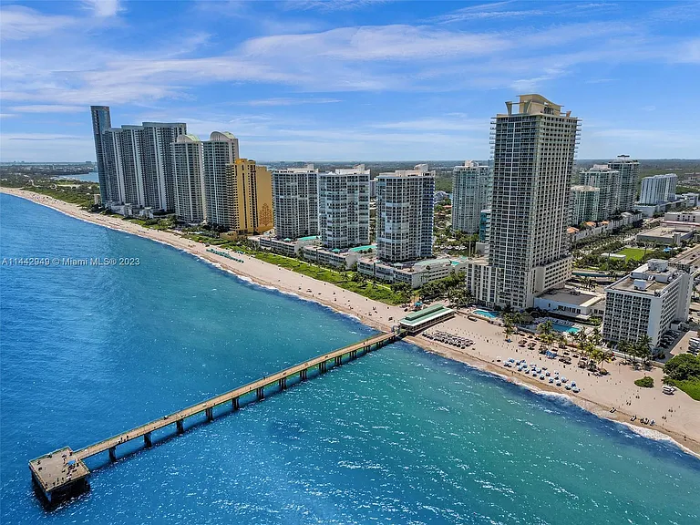 16699 Collins Ave #3204 — Photo 32