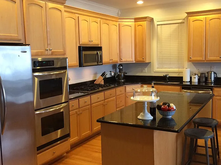 2047 W Belmont Ave #3 — Photo 8