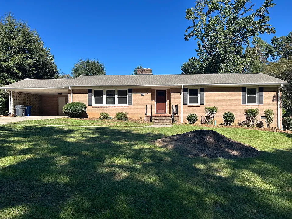 105 Spring Valley Rd