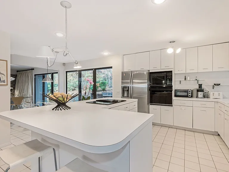 5 Northside Dr — Photo 8