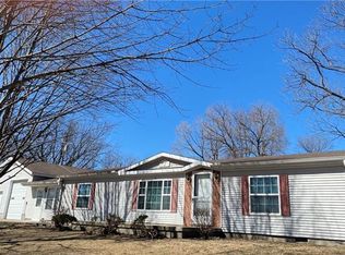 6715 SE 4th St, Agency, MO 64401