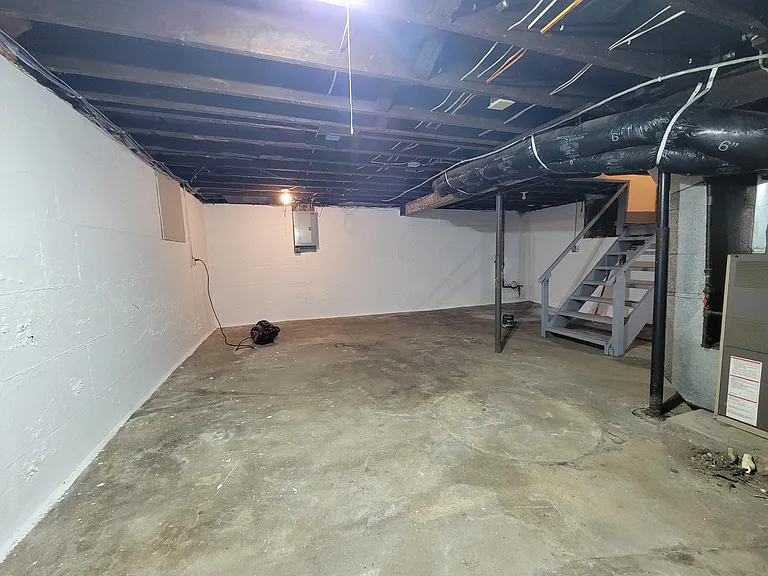 499 Gage St — Photo 13