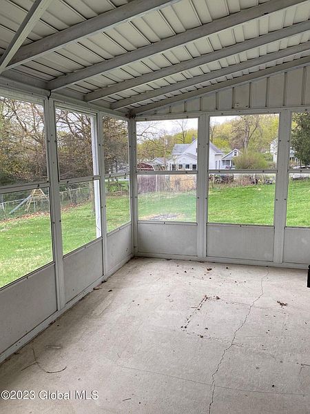 3rd image of 39 Douglas Street