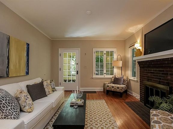 5th image of 1433 E Park Pl