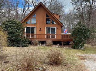 53 Oak Rd, South Kingstown, RI 02879