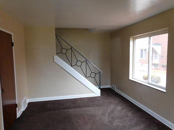 4th image of 3820 Mahoning Ave APT 1