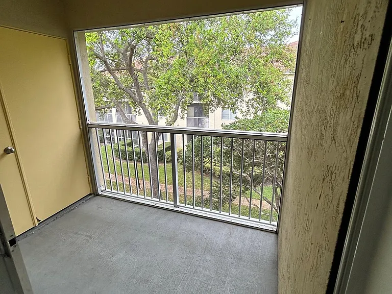 450 S Park Rd #5303 — Photo 23