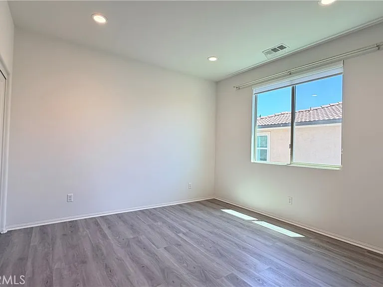 1801 Marquez Way — Photo 33