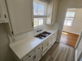 938 S Grand View St #4, Los Angeles, CA 90006