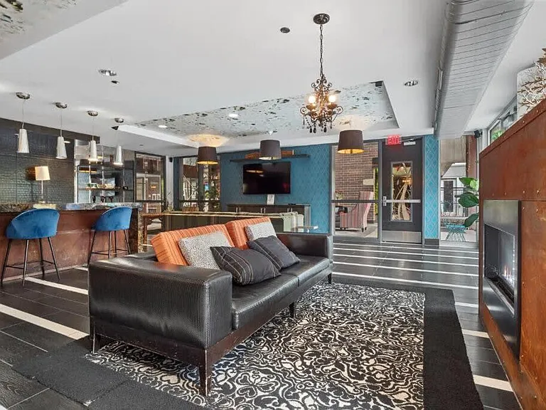 Building's Lounge