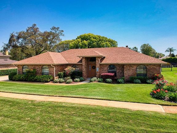 2nd image of 625 Dolphin Cove Ct