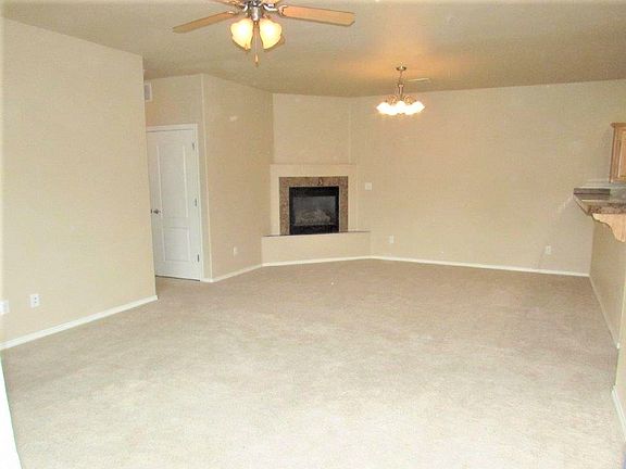 3rd image of 3155 1/2 Ellingwood Ave
