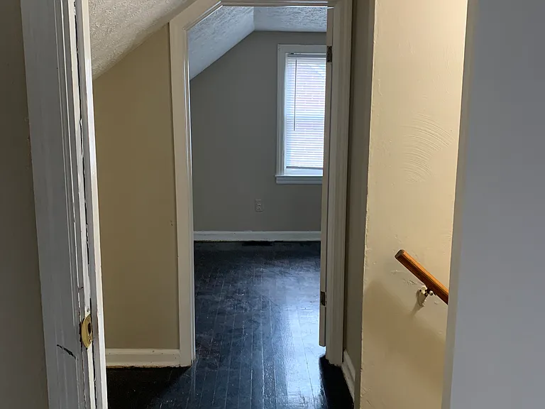 546 Butler Ave — Photo 39