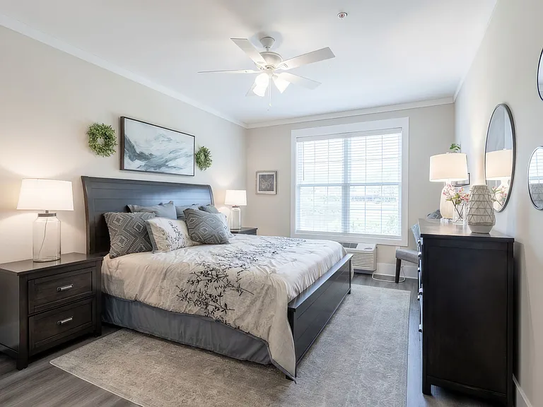180 Westfall Town Dr — Photo 5