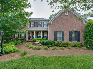 422 Woodcrest Ln, Franklin, TN 37067