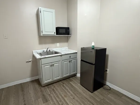 185 Green St #20, Jamaica Plain, MA 02130