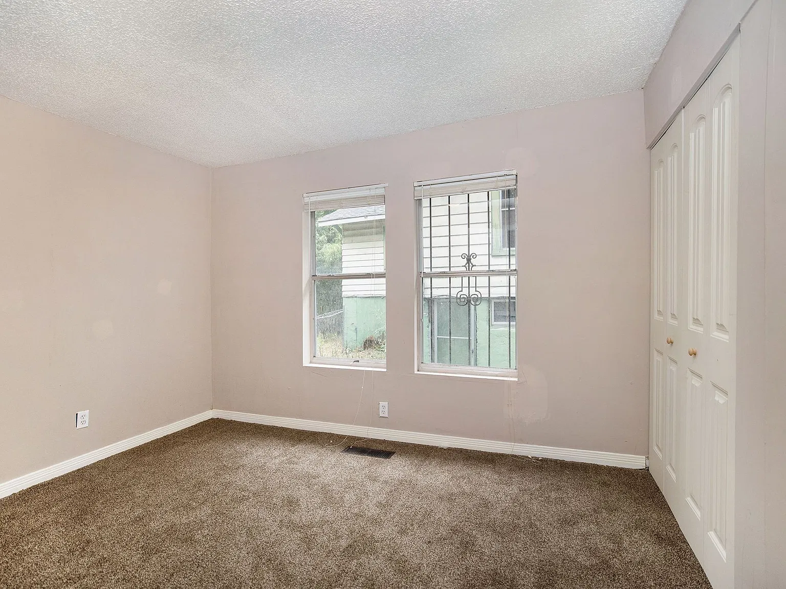 4311 5th Avenue - 1 — Photo 2