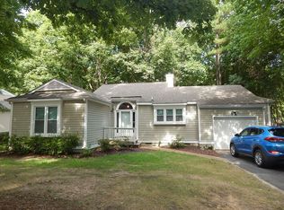 5609 Woods Walk Rd, Midlothian, VA 23112