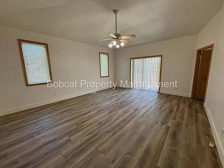 1300 Bridle Way — Photo 20