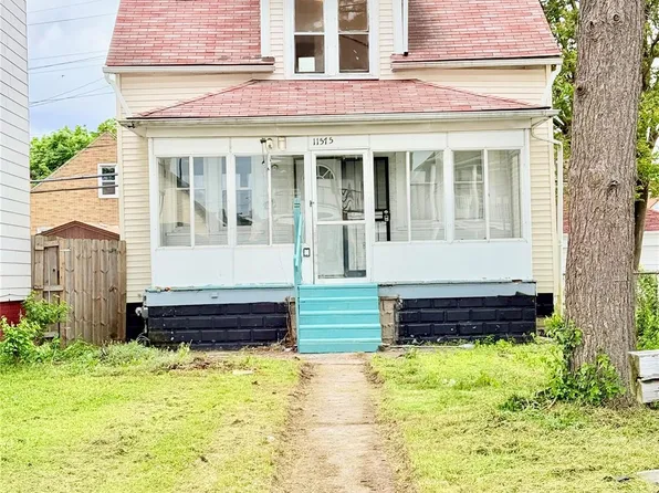 11575 Lumpkin St, Hamtramck, MI 48212