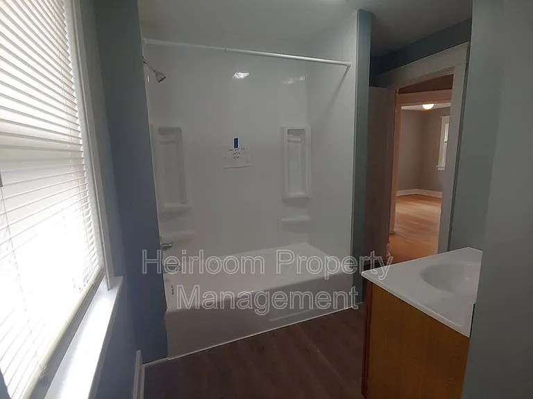 618 Spear Ave — Photo 6