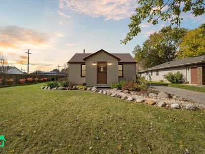 22958 Monterey Dr, Woodhaven, MI, 48183
